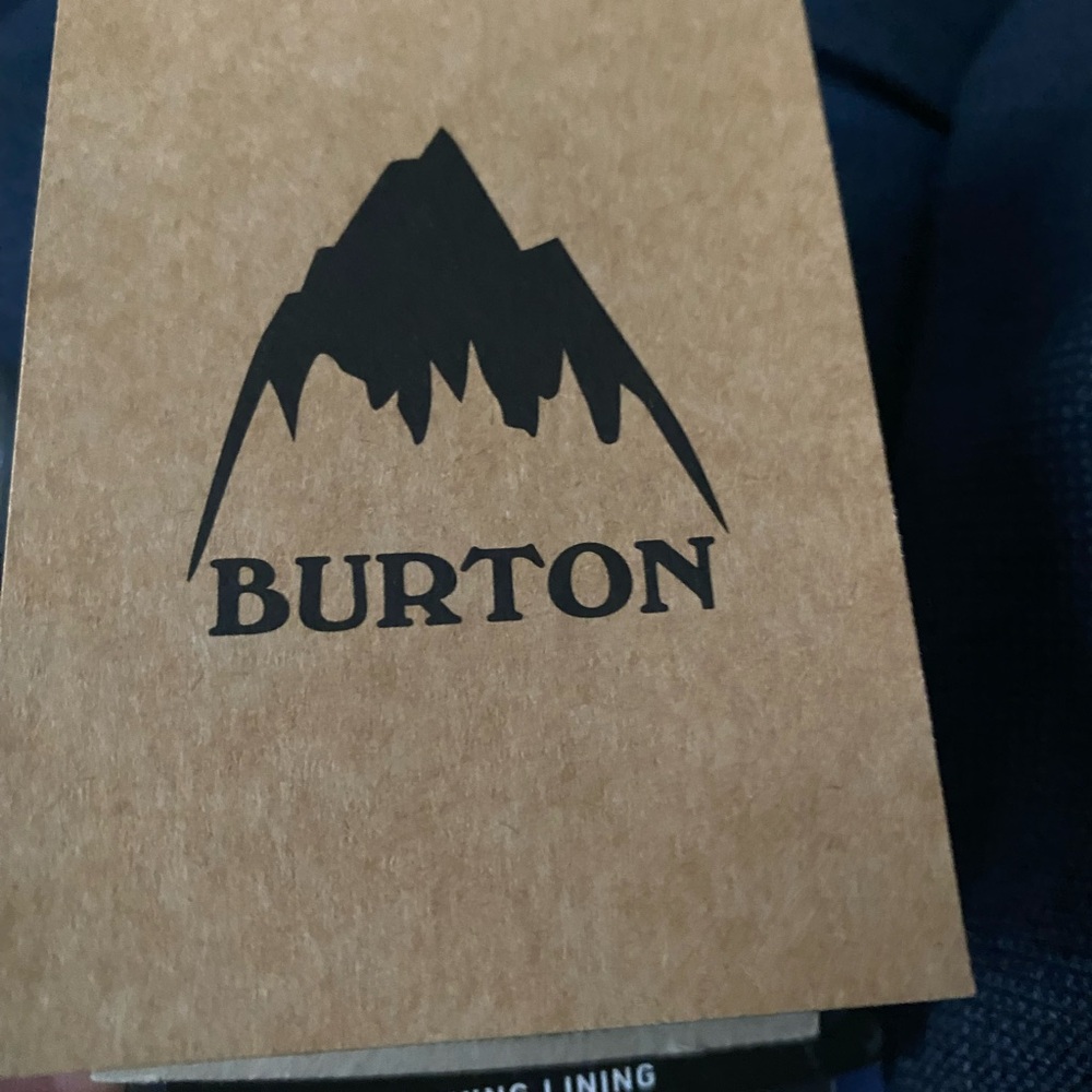 Burton’s Jet Set Jacket - Picture 4 of 14